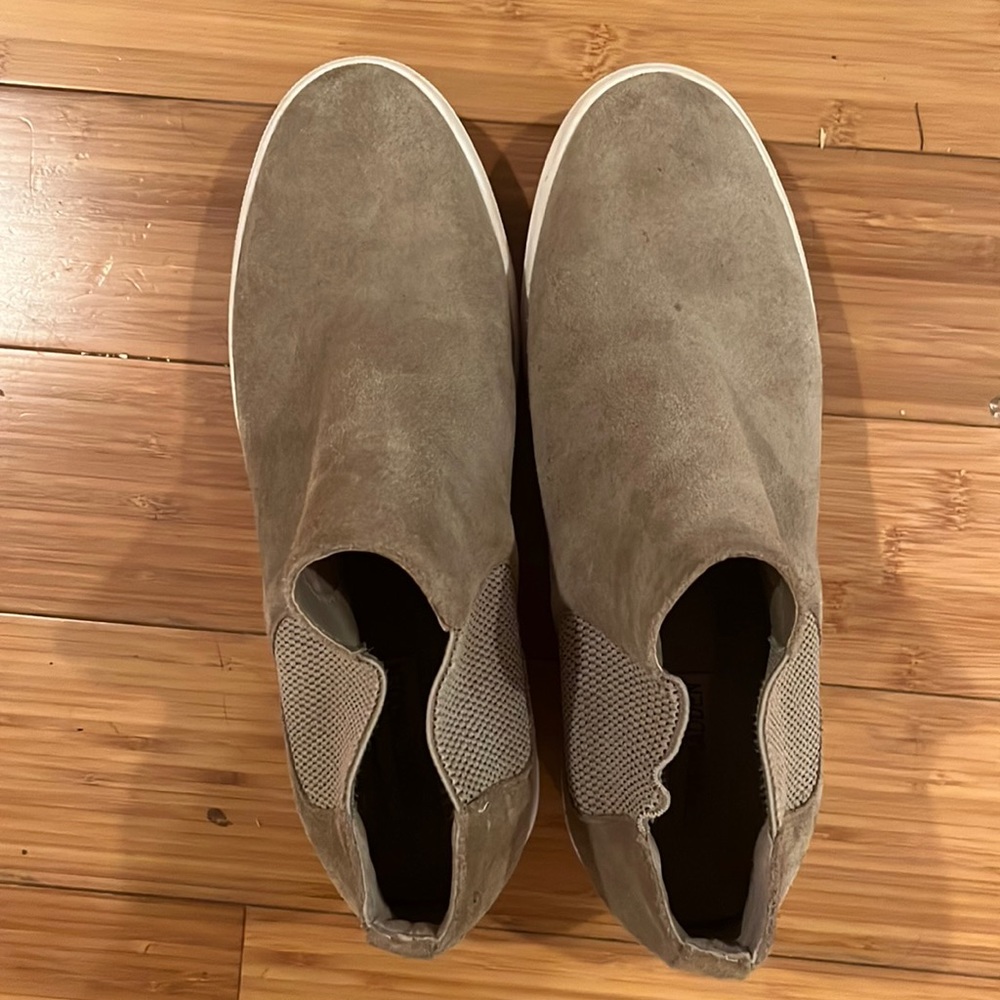 Tan Steve Madden wedgie sneakers